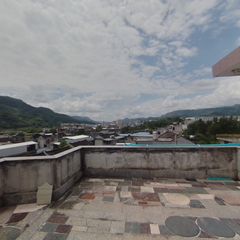 四中对面自建房