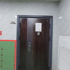 翡翠华庭18—303